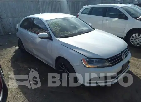 3VW2B7AJ8HM204019
