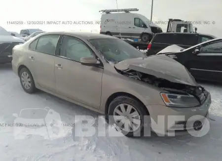 3VW267AJ9GM305900
