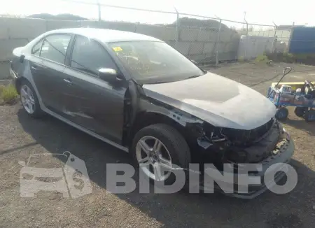 3VW167AJ2HM379351