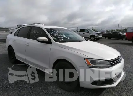 3VW3L7AJ5CM373473