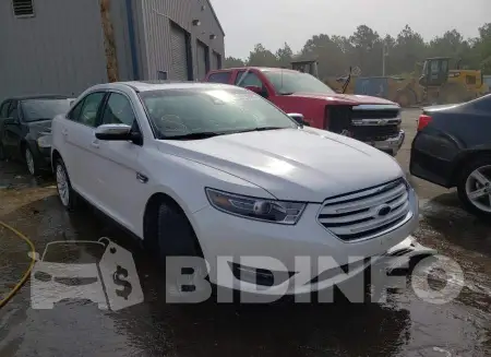 1FAHP2F87KG118389