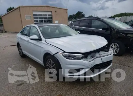 3VWCB7BUXKM136603