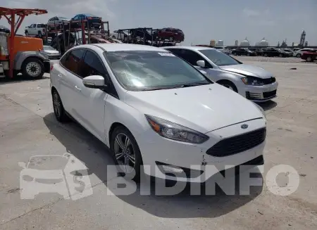 1FADP3F22JL200990