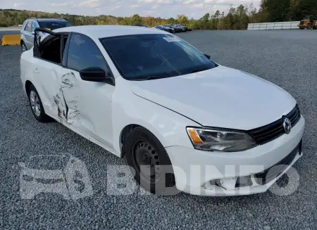 3VW2K7AJ7EM445369