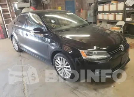 3VWLP7AJ5DM368358