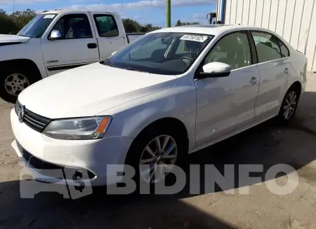 3VWDX7AJ2DM252605