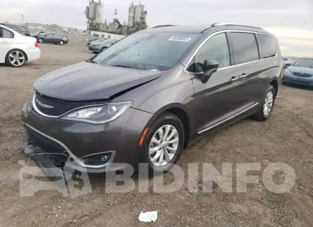 2C4RC1BG5JR120141