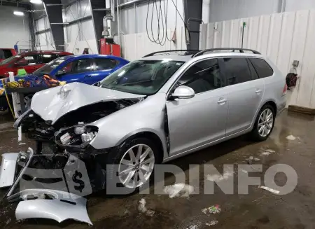 3VWPL7AJ7EM608282