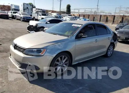 3VW2K7AJ4DM242860