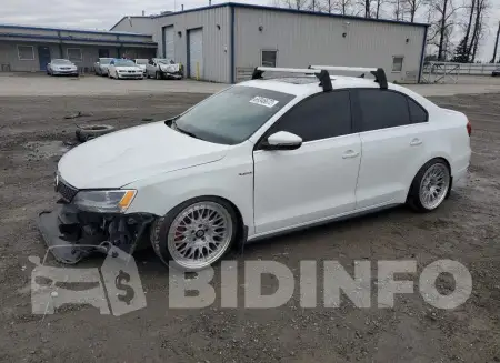 3VW4T7AJ7EM274435