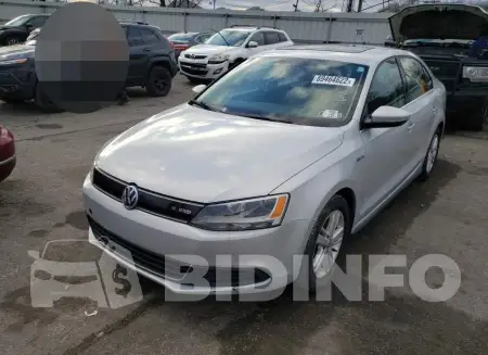 3VW637AJ4DM225930