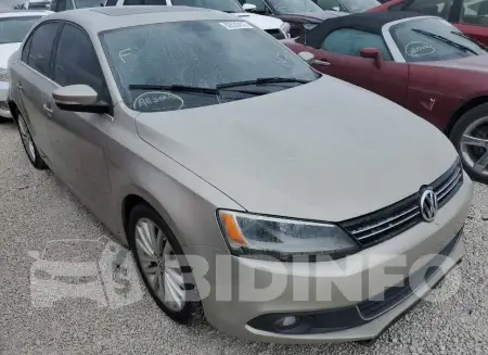 3VWLP7AJ1DM239940