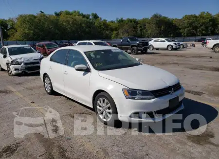 3VWD07AJ9EM384038