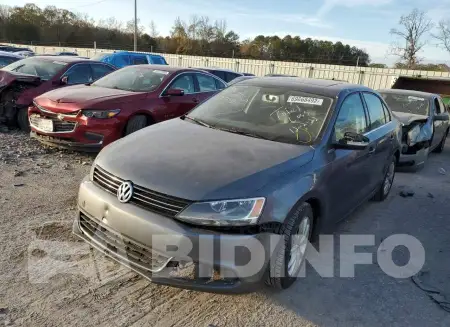 3VWD17AJ4EM325640