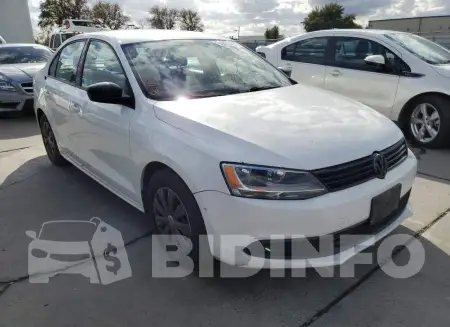 3VW2K7AJ8EM382234