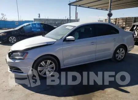 3VW2B7AJ0HM376819