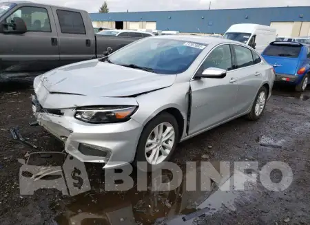 1G1ZD5ST2JF138212