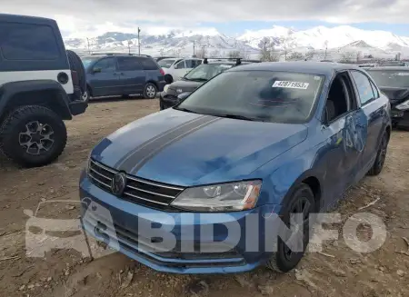 3VW2B7AJ7HM373142