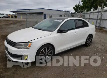 3VW4T7AJ5EM388157