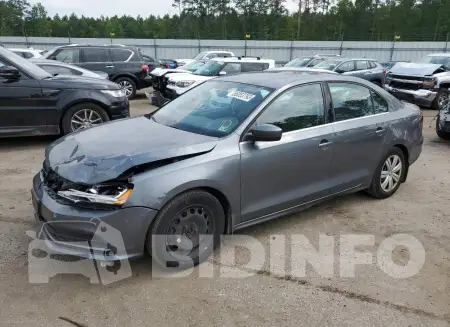 3VW2B7AJ7HM413395