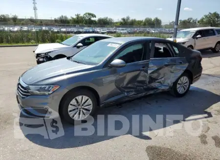3VWCB7BU5LM002843