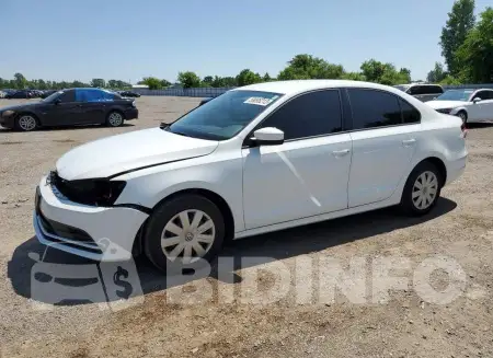 3VW2B7AJ5HM307575