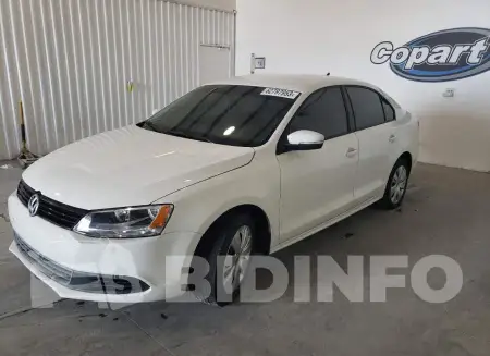 3VWD07AJ5EM232242