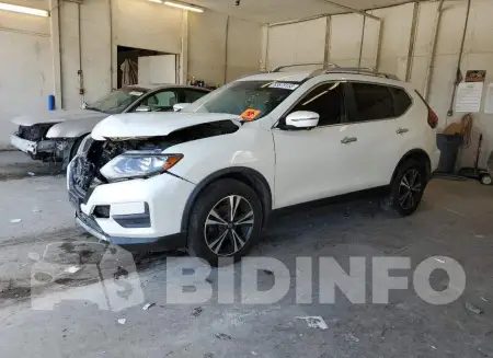 JN8AT2MV8KW389584