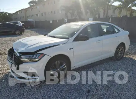 3VWCB7BUXKM164854