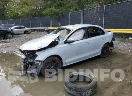 3VW2B7AJ3JM239718