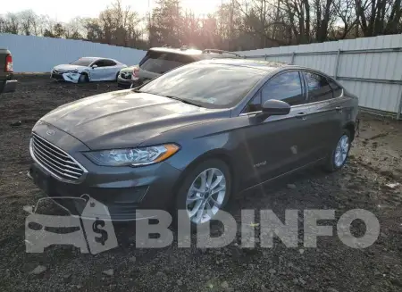 3FA6P0LUXKR192556