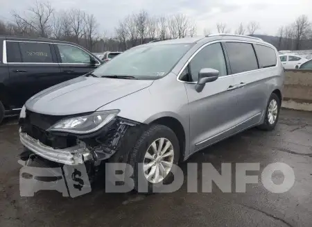 2C4RC1BG7KR532725