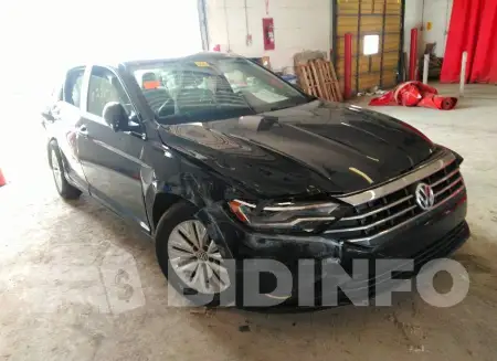 3VWC57BU8LM105472