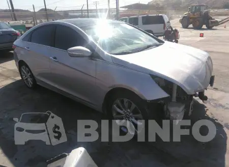 5NPEC4AB3DH552072
