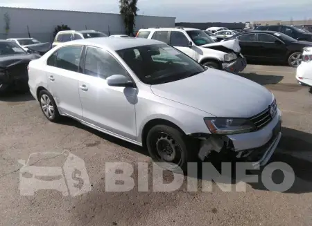 3VW2B7AJ7HM330419