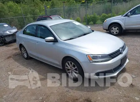 3VWDX7AJ0DM442094