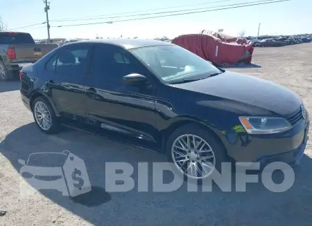 3VW2K7AJ8EM428855