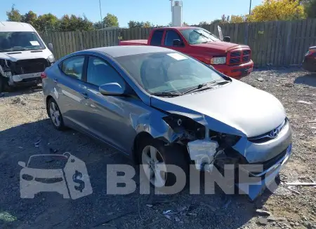 KMHDH4AE8DU937068