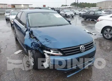 3VW2B7AJ4HM233775