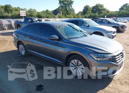 3VWCB7BUXKM146077