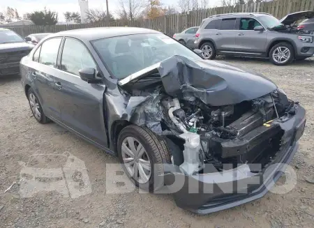 3VW2B7AJ8HM212136