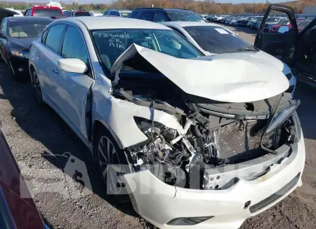 1N4AL3AP3HC495495