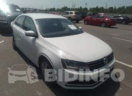 3VW2B7AJXHM270393