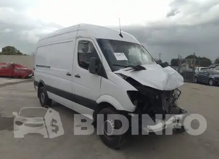 WD3PE7CD8HP569893