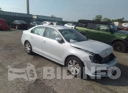 3VW2B7AJ4HM316686