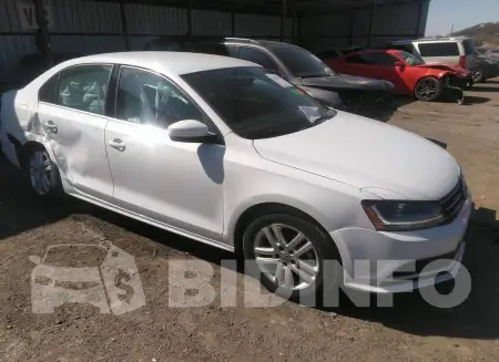 3VW2B7AJ8HM306291