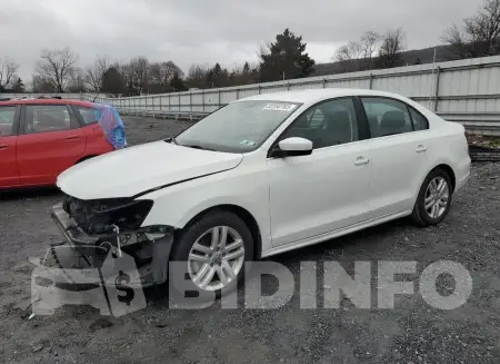 3VW2B7AJ4HM229208