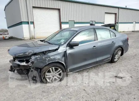 3VW2B7AJ8HM217739