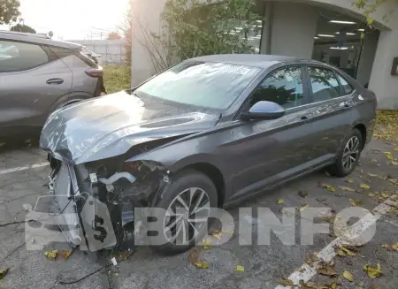 3VW5M7BU8RM035539