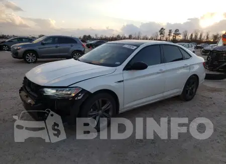 3VWCB7BU4LM067201